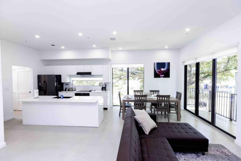 Huge 4 Bedroom Townhouse W/ Private Rooftop & Bbq ميامي المظهر الخارجي الصورة